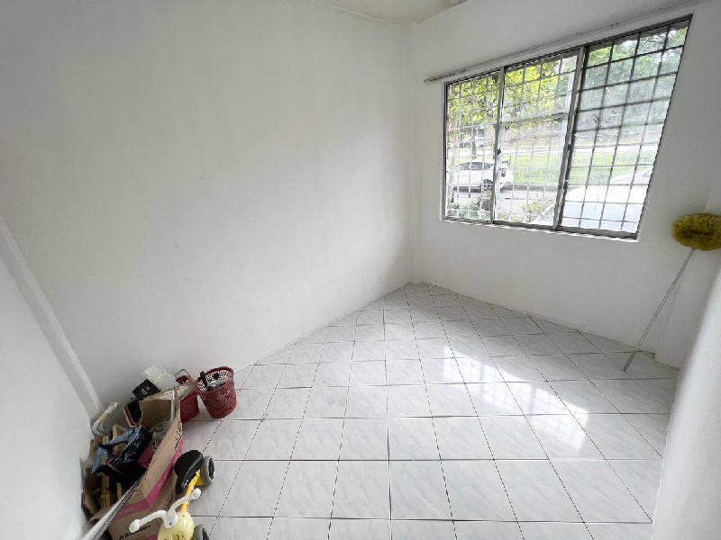 Ground Floor Putra Impian Apartment Seri Kembangan - photo 10