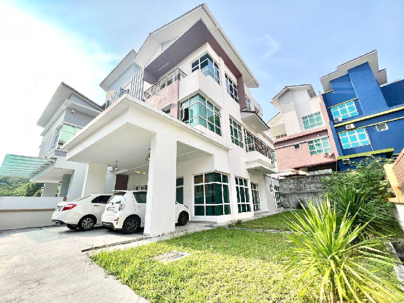 3 Storey Semi D Avenue 4 Lake Valley Bandar Tun Hussein Onn Cheras - photo 3