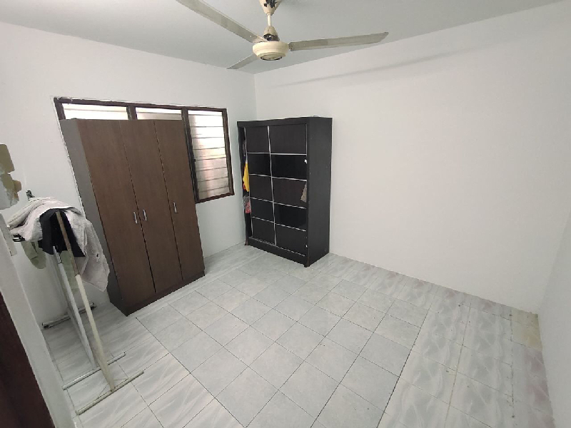 Flat Ground Floor Seksyen 16 Bandar Baru Bangi Low cost - photo 7