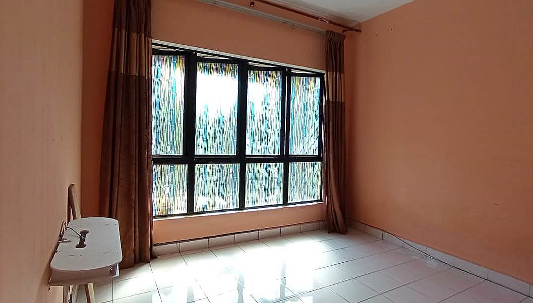 Corner Unit Taman Tenaga Apartment Kajang - photo 2