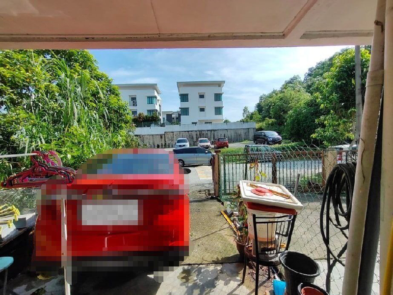 Freehold Double Storey Terrace Taman Universiti Bangi Kajang Selangor - photo 2