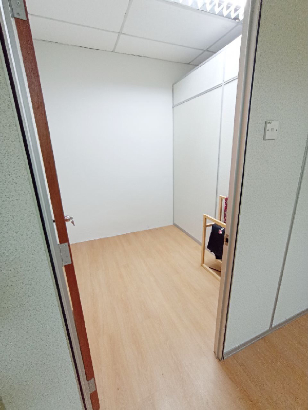 Level 2 Shoplot Office Seksyen 8 Bandar Baru Bangi - photo 13