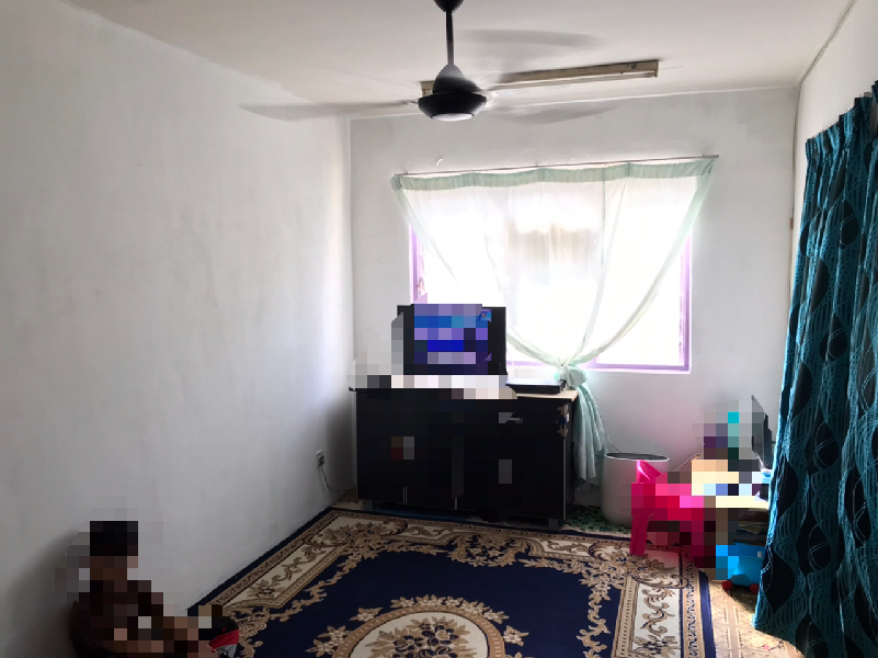 Freehold Flat Cempaka 4 Taman Desa Cempaka Bandar Baru Nilai N9 - photo 3