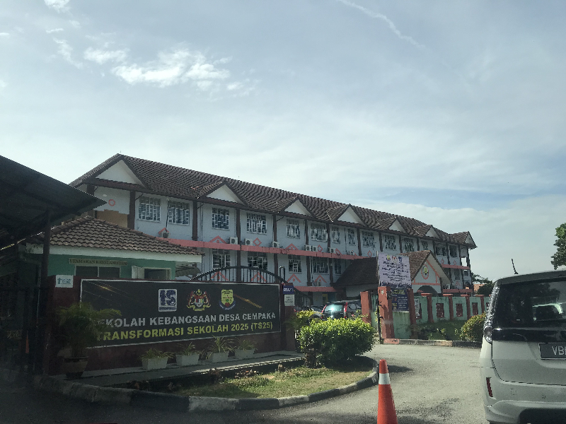 Freehold Flat Cempaka 4 Taman Desa Cempaka Bandar Baru Nilai N9 - photo 11