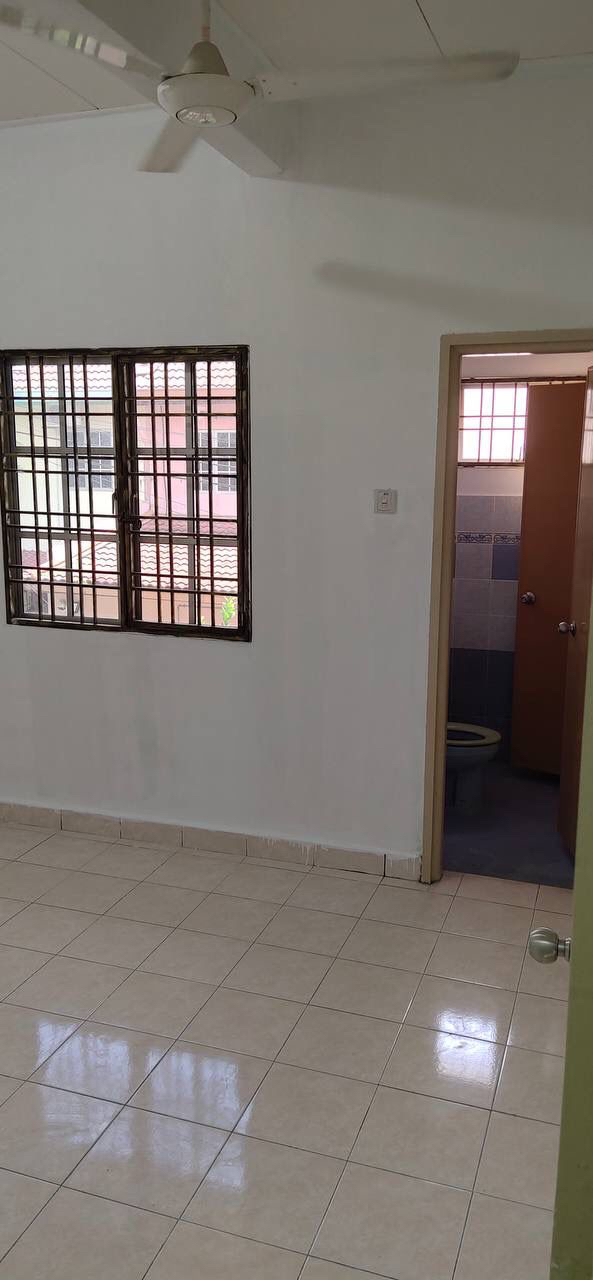 Double Storey Terrace Rumah Landed Seksyen 3 Bandar Baru Bangi - photo 7