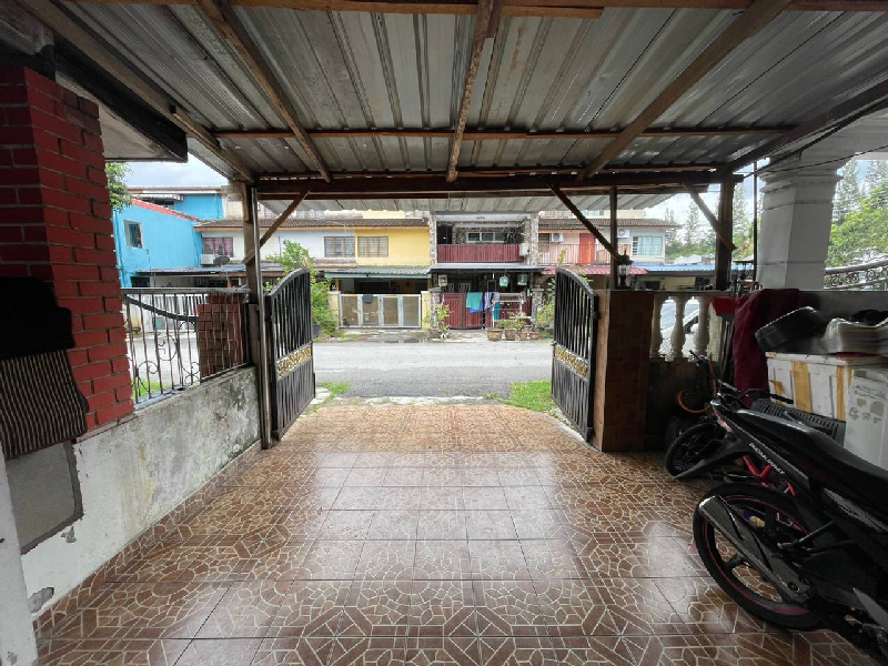 Double Storey Terrace Taman Sri Jelok Kajang Selangor - photo 2