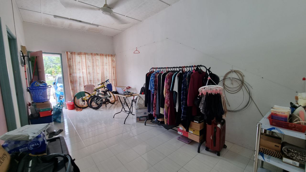 Single Storey Desa Pinggiran Putra, Putrajaya - photo 5