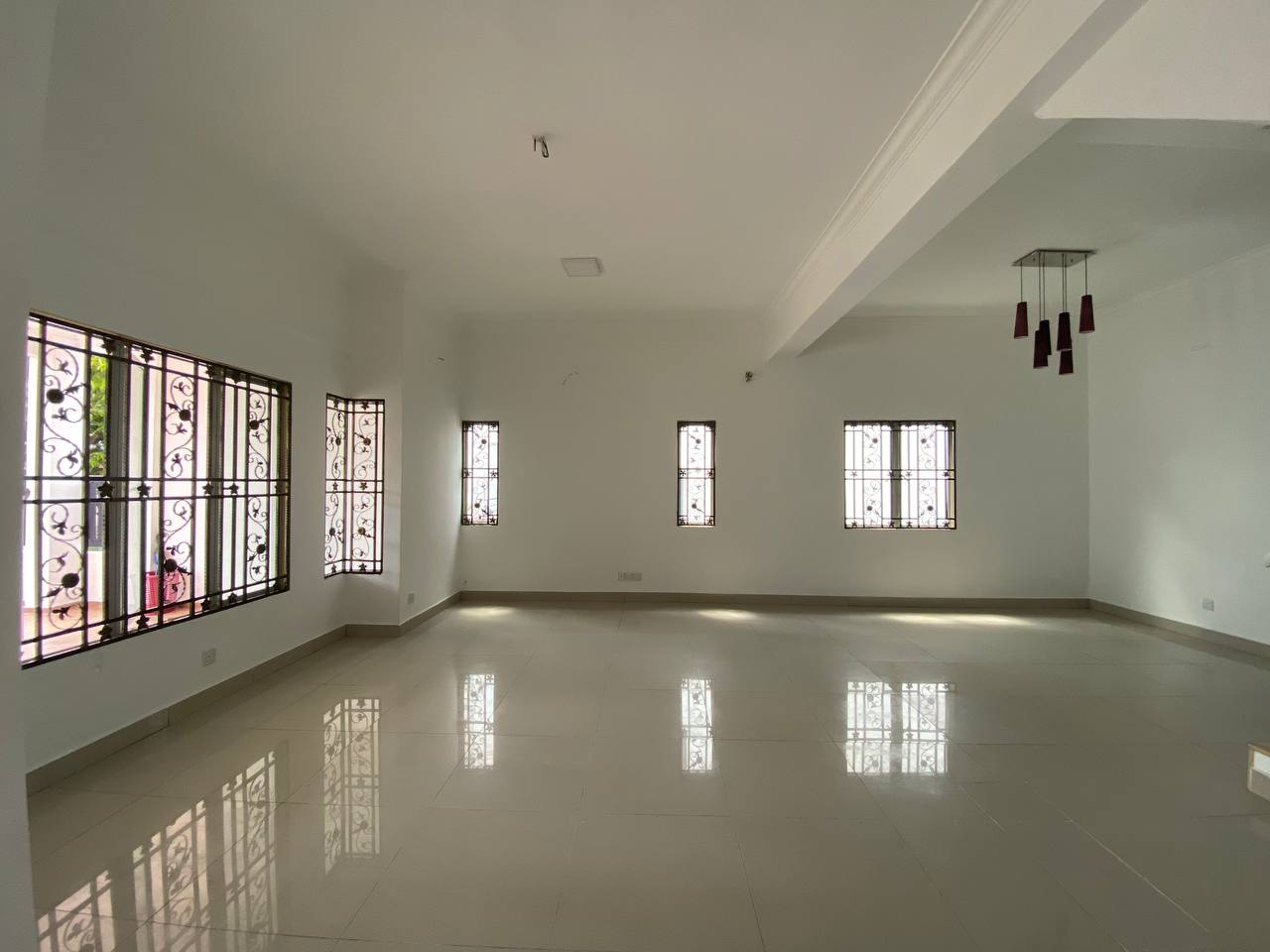 End Lot Double Storey Taman Sutera 3 Kajang - photo 5