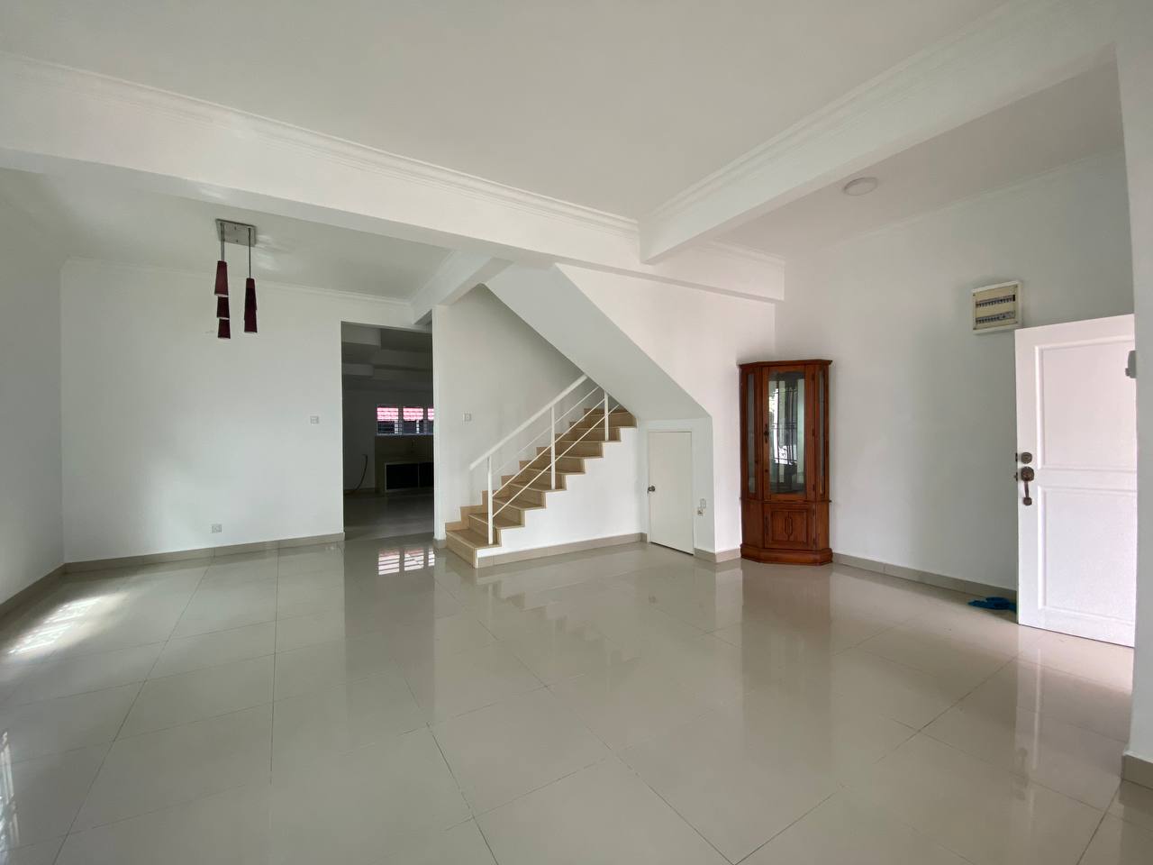 End Lot Double Storey Taman Sutera 3 Kajang - photo 6