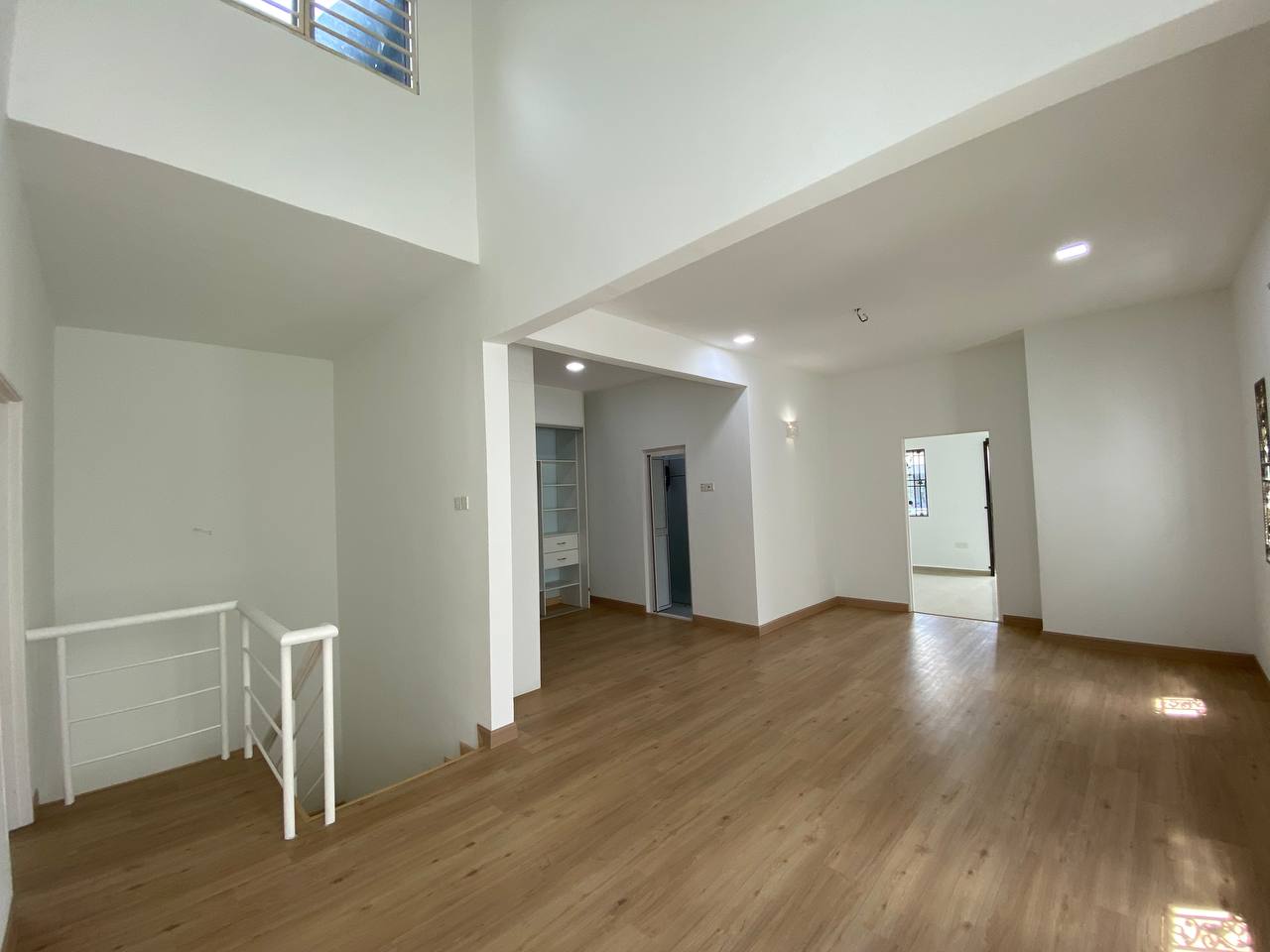 End Lot Double Storey Taman Sutera 3 Kajang - photo 13