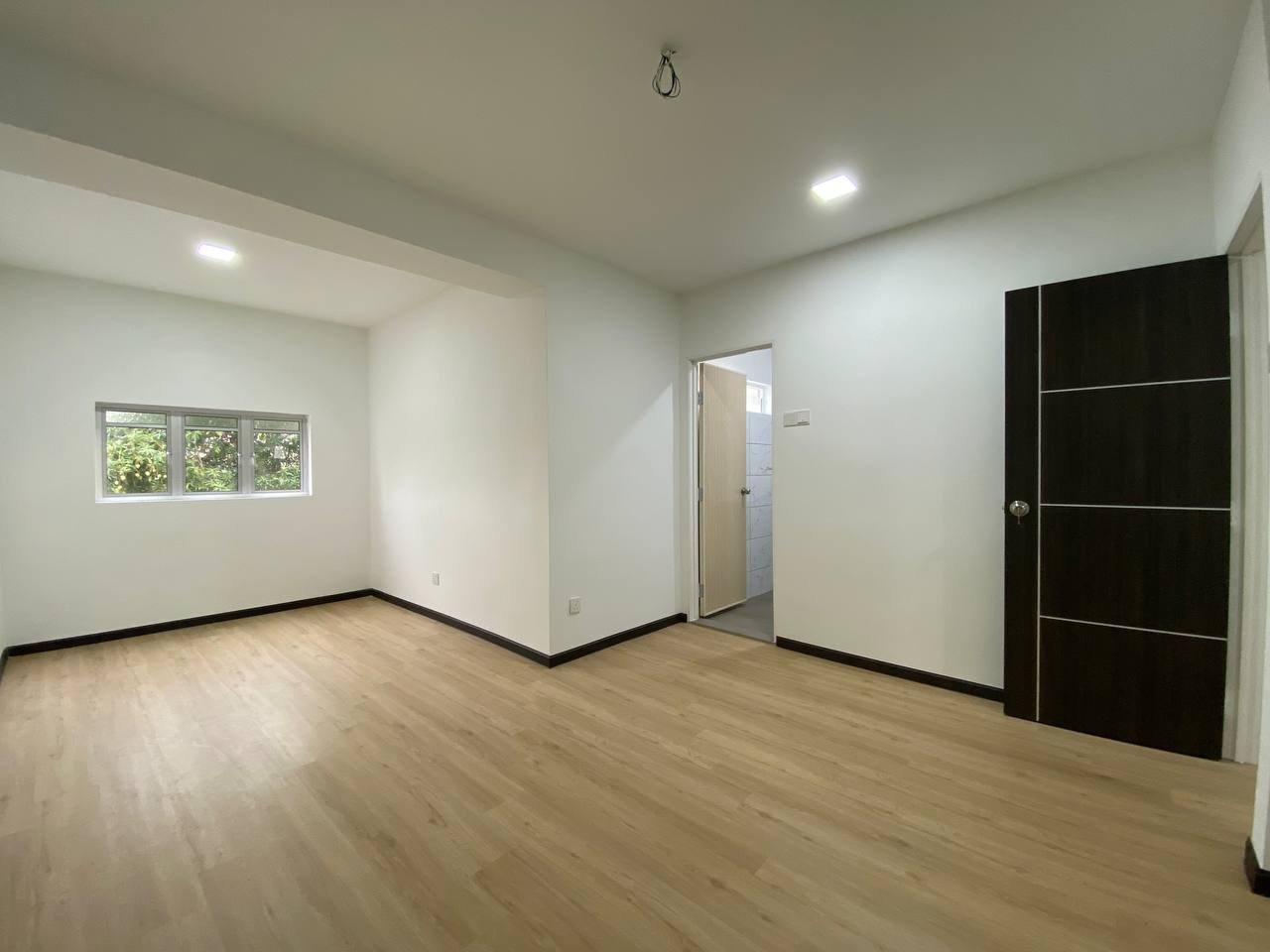 Fully Renovated Double Storey Teres Taman Asa Jaya - photo 11