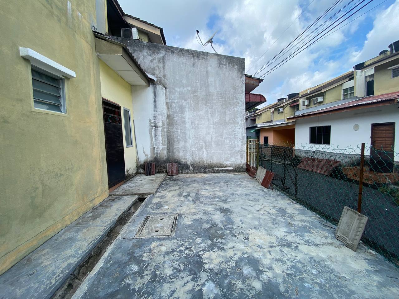2 Storey Taman Seri Pandan Sikamat Negeri Sembilan - photo 12