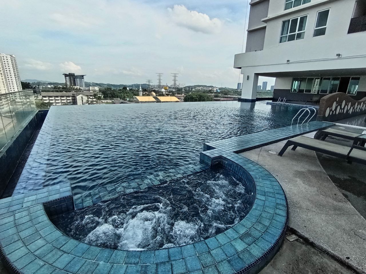 777sft De Centrum Service Residence Bangi - photo 4