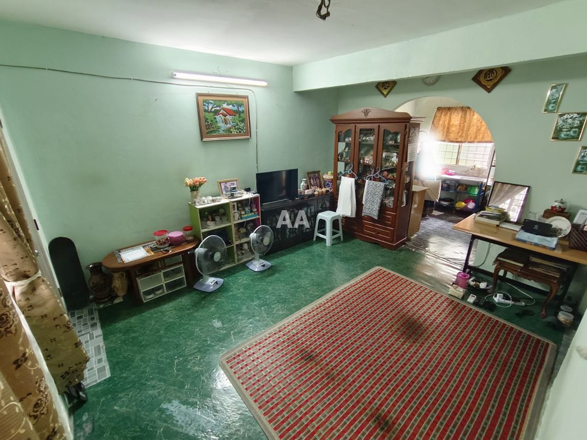Teres Double Storey Bandar Utama Batang Kali - photo 2