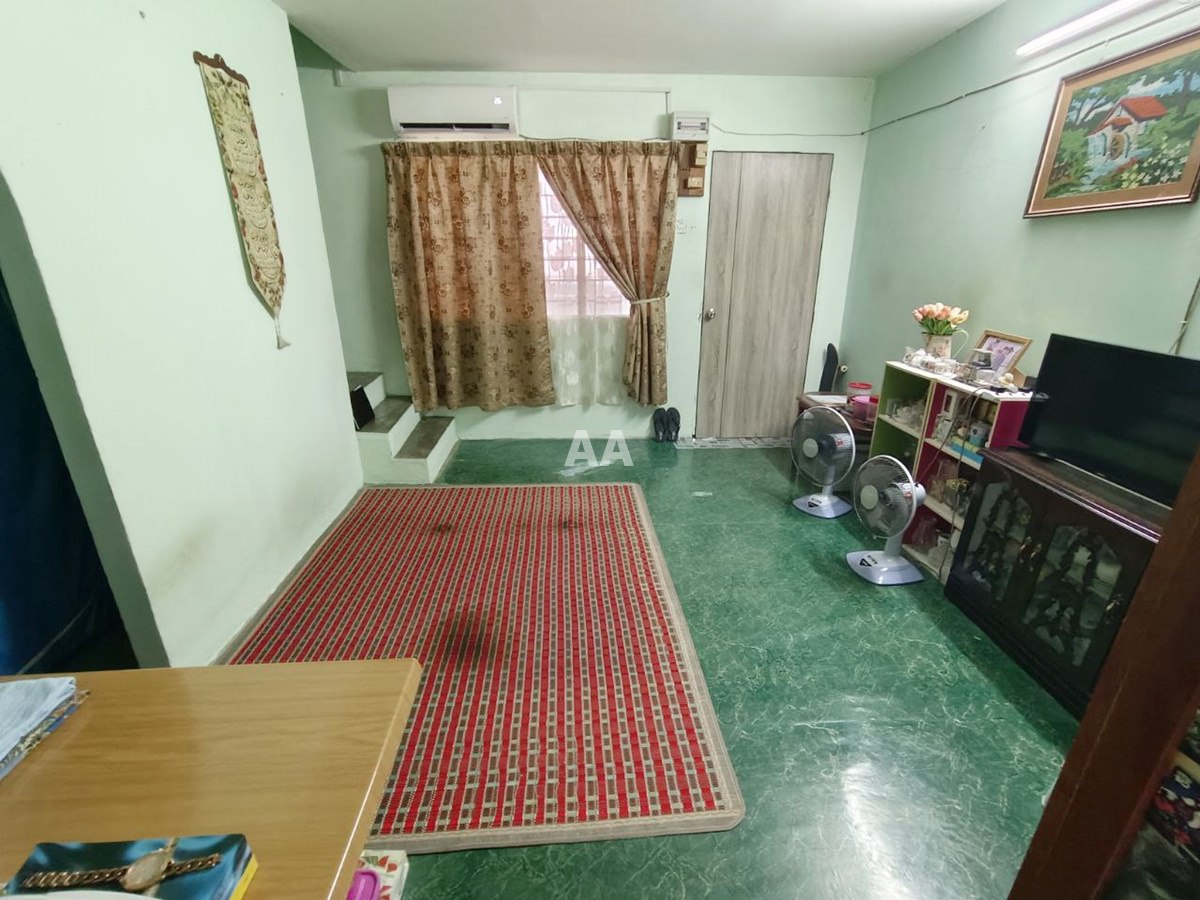 Teres Double Storey Bandar Utama Batang Kali - photo 8