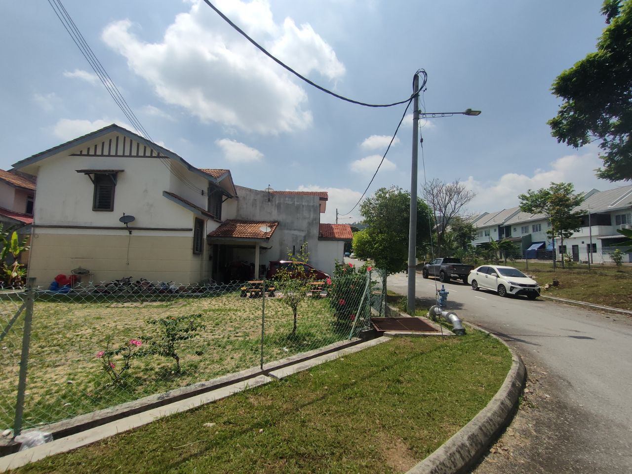Double Storey Terrace House Taman Salak Perdana - photo 10