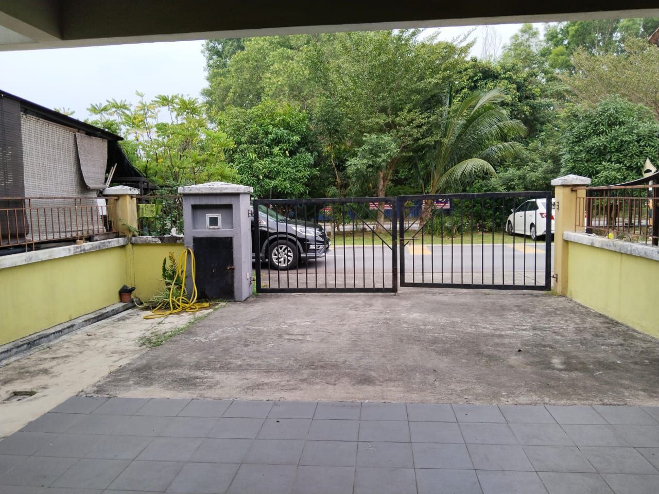 Facing Open 2 Storey Terrace Taman Sutera 3 Kajang - photo 2