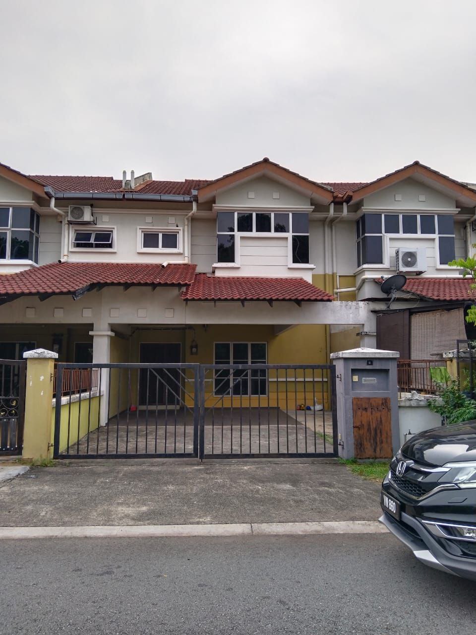 Facing Open 2 Storey Terrace Taman Sutera 3 Kajang - photo 3
