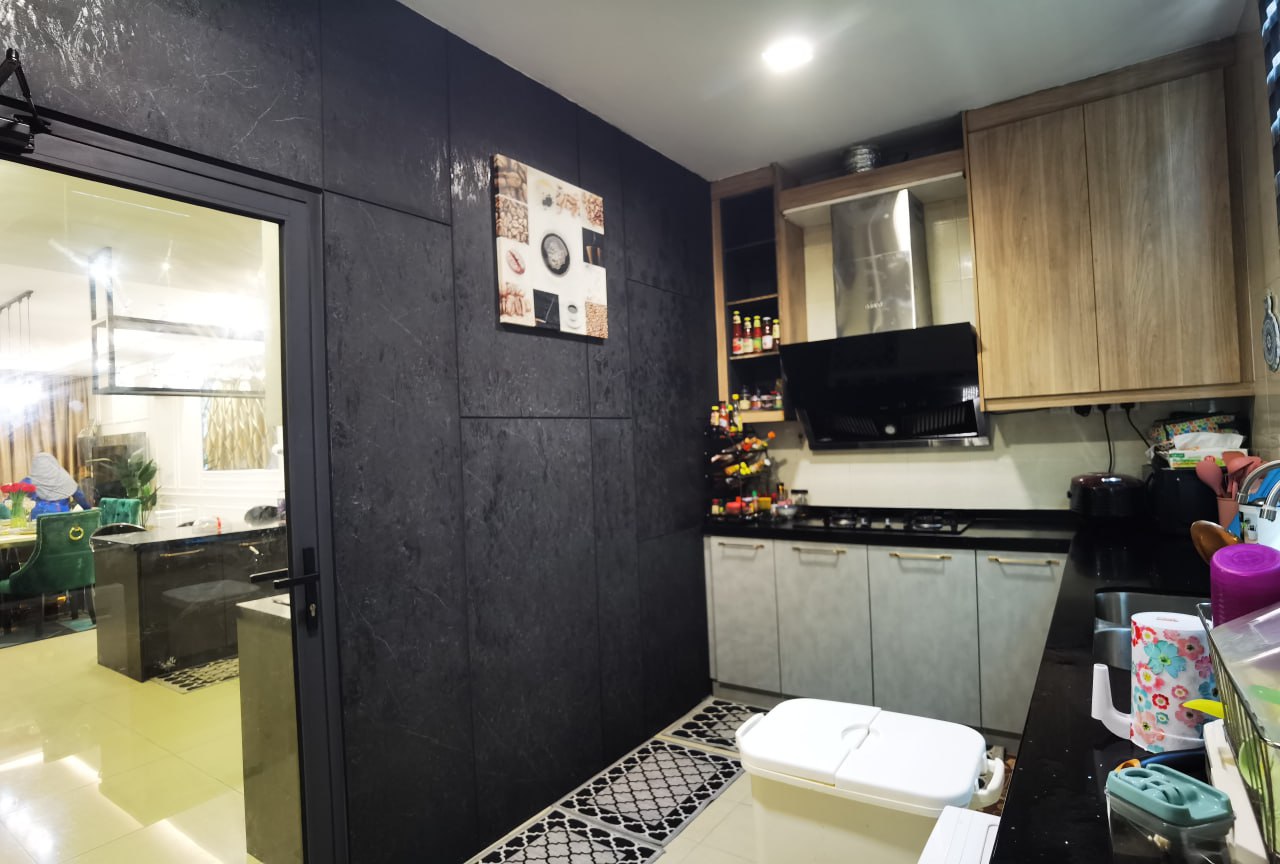 Fully Renovated 3 Storey House Bangi Avenue - photo 10
