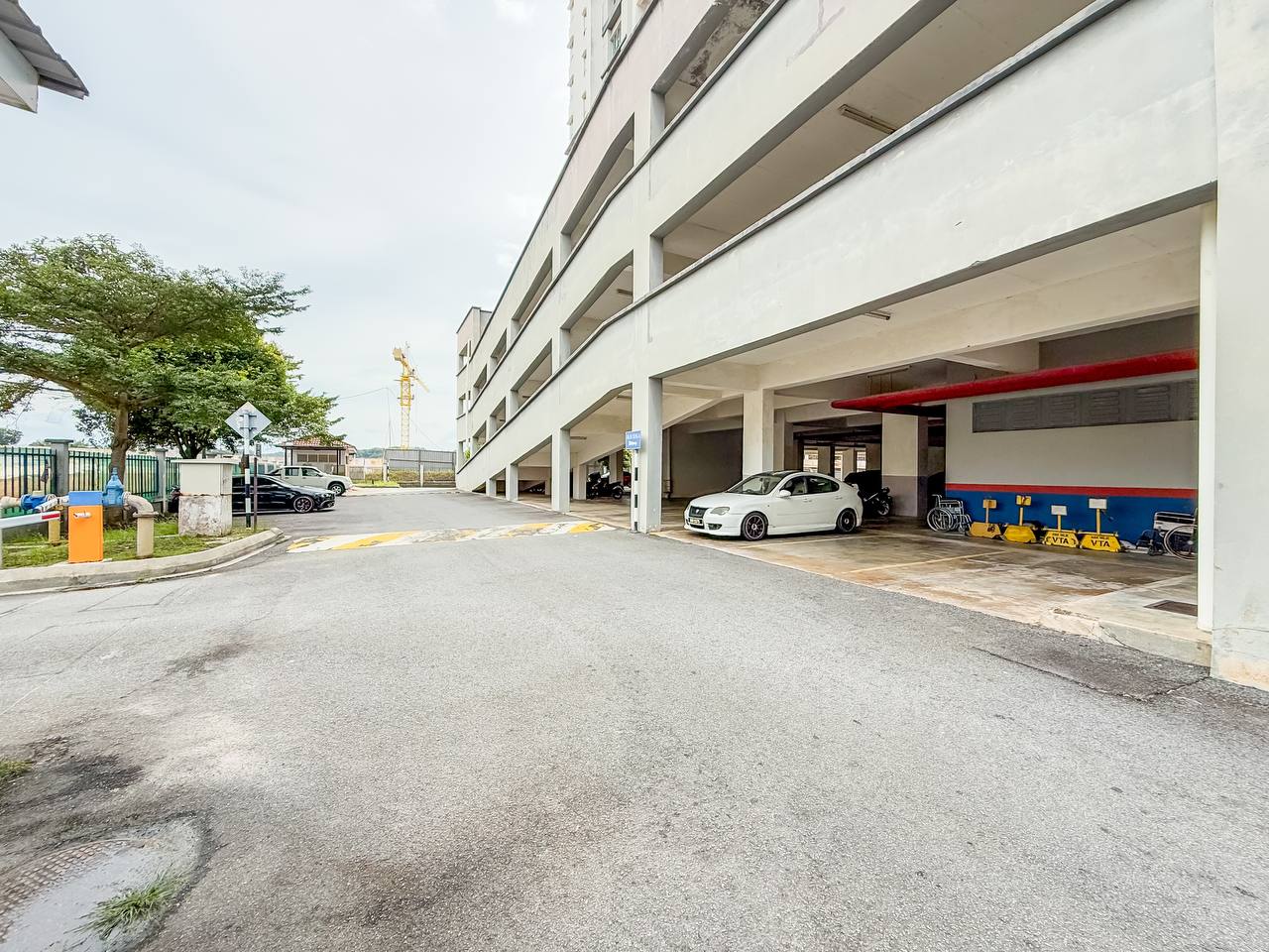 Villa Tropika Apartment Sungai Tangkas Kajang - photo 2