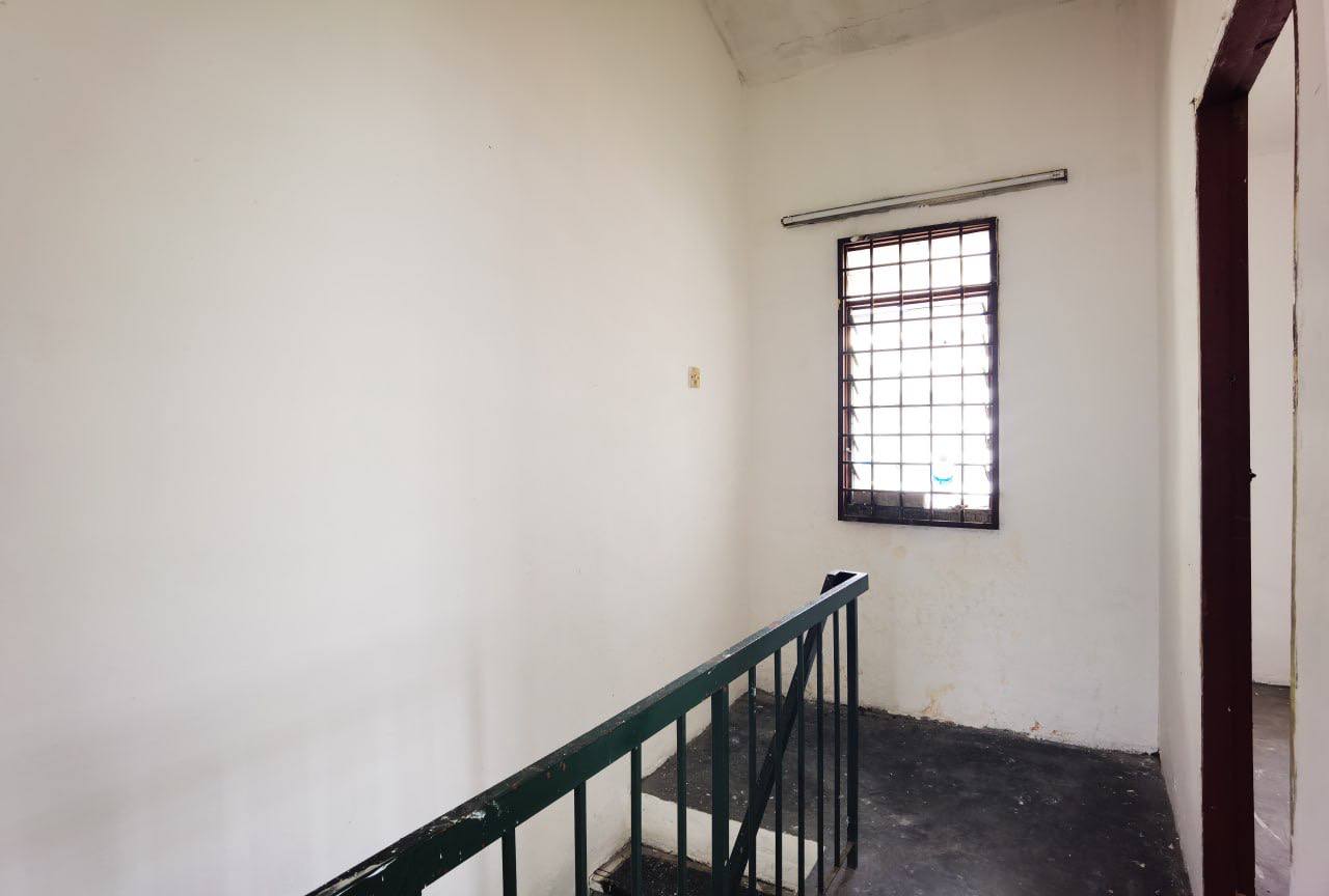 Renovated Endlot Teres 2 Sty Taman Rawang Perdana - photo 2