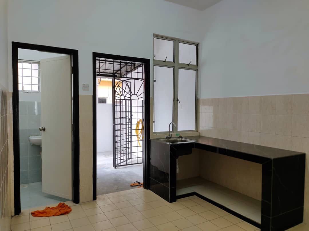 Rumah Sewa 2 Tingkat Seksyen 8 Bandar Baru Bangi - photo 10