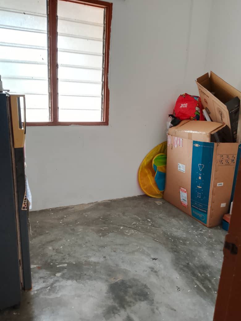 Freehold Flat Cempaka 4 Taman Desa Cempaka Bandar Baru Nilai N9 - photo 7
