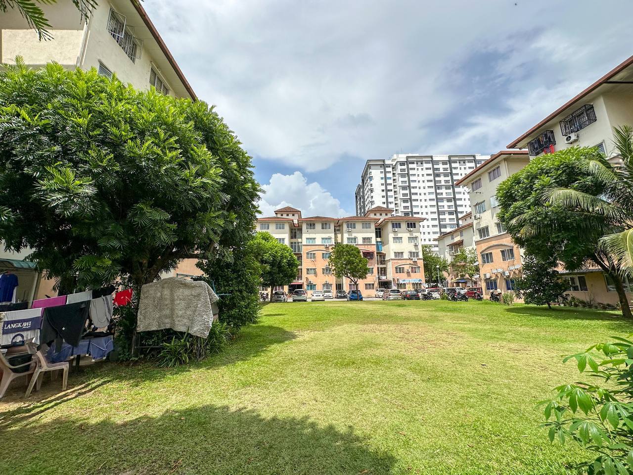 Ground Floor Apartment Teratai Taman Sutera Kajang - photo 3