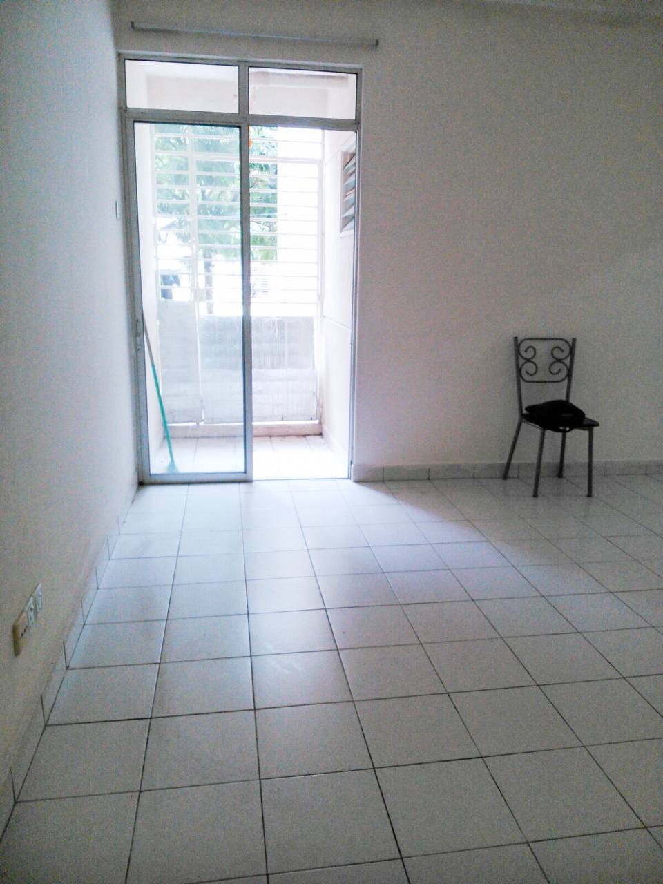 Ground Floor Apartment Teratai Taman Sutera Kajang - photo 5