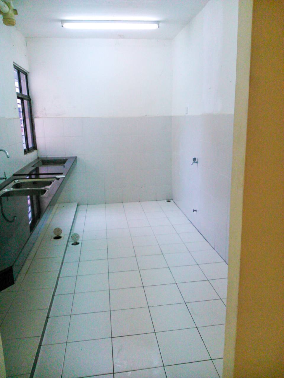 Ground Floor Apartment Teratai Taman Sutera Kajang - photo 6