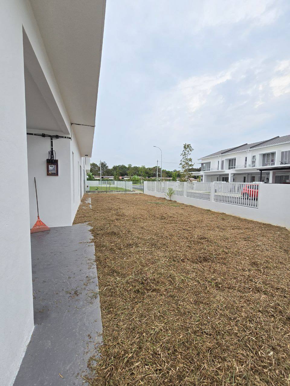 Corner Lot Teres 2 Tingkat Tiara Sendayan 13B2 - photo 3