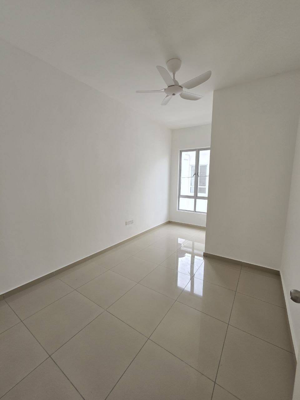 Corner Lot Teres 2 Tingkat Tiara Sendayan 13B2 - photo 10