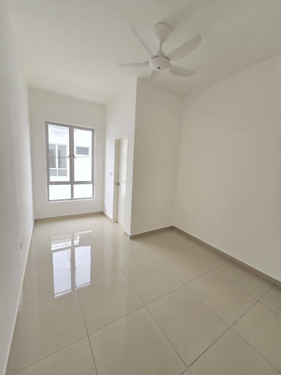Corner Lot Teres 2 Tingkat Tiara Sendayan 13B2 - photo 11
