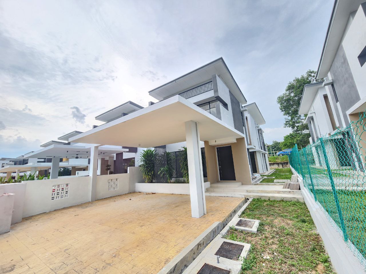 New Semi D Double Storey Sungai Ramal Dalam Kajang - photo 4