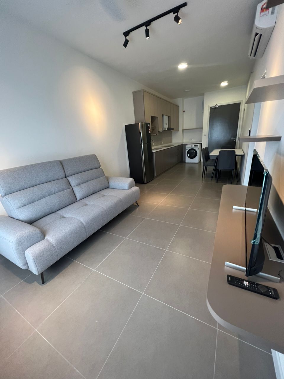 Aster Residence Desi ...