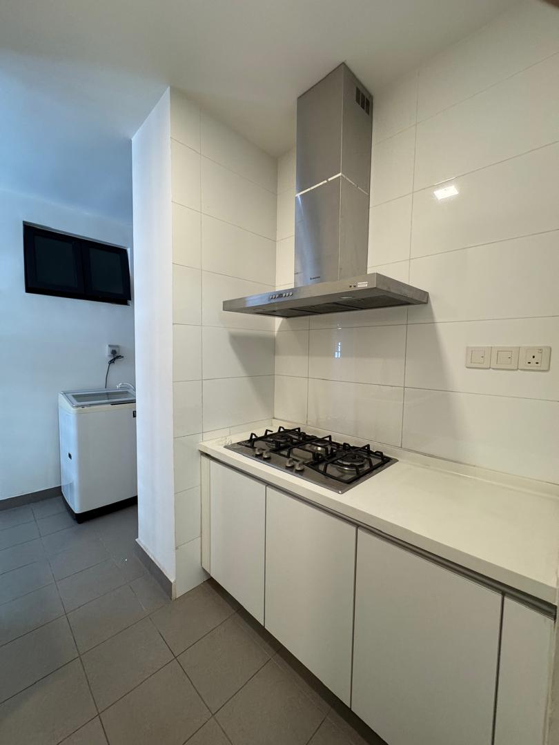 Fully Furnished Isola Subang Next to Empire Mall - photo 4