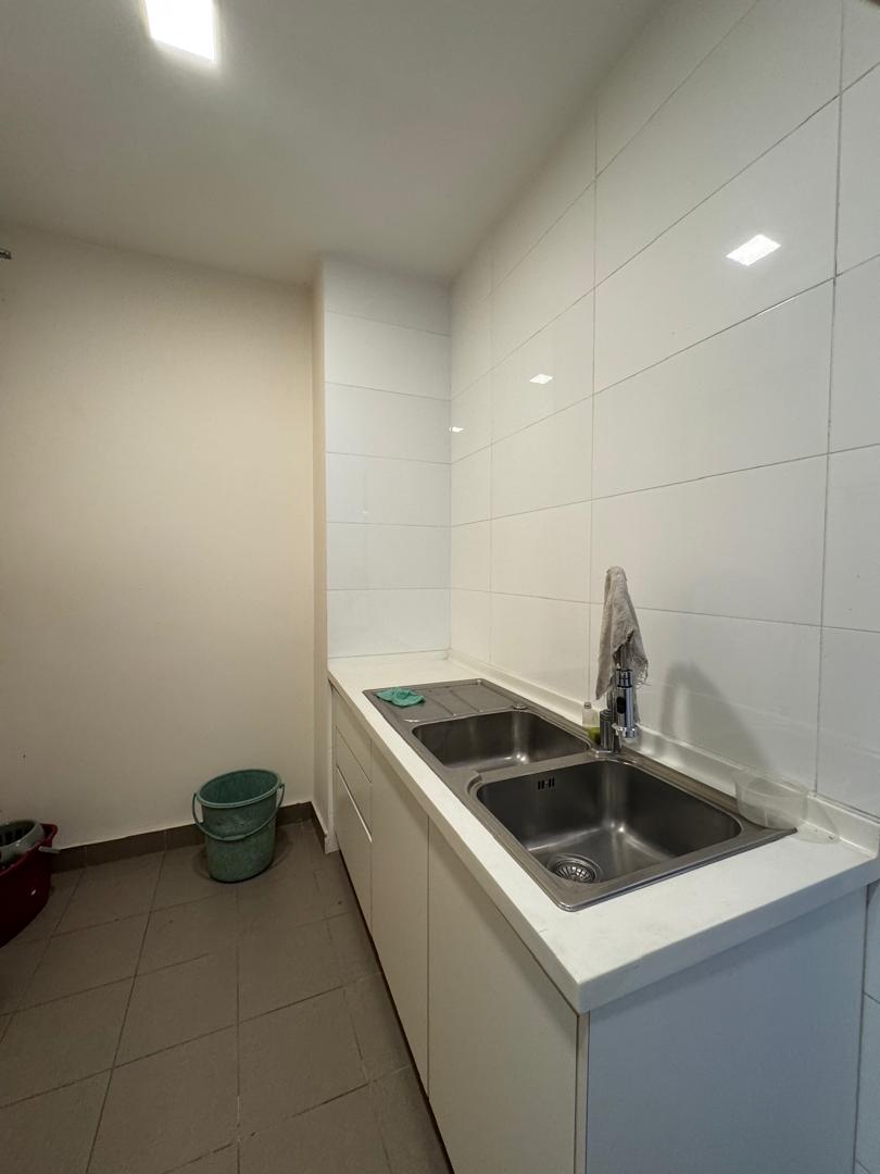 Fully Furnished Isola Subang Next to Empire Mall - photo 8
