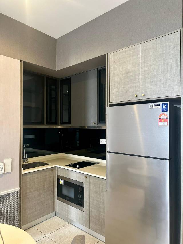 Millerz OKR Tastefully Furnished Unit For Rent - photo 7