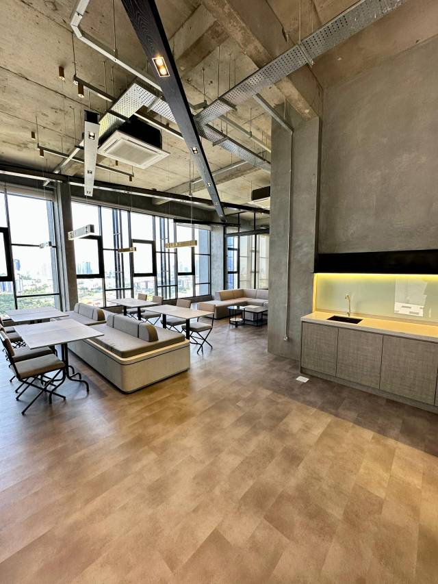 Millerz OKR Tastefully Furnished Unit For Rent - photo 10