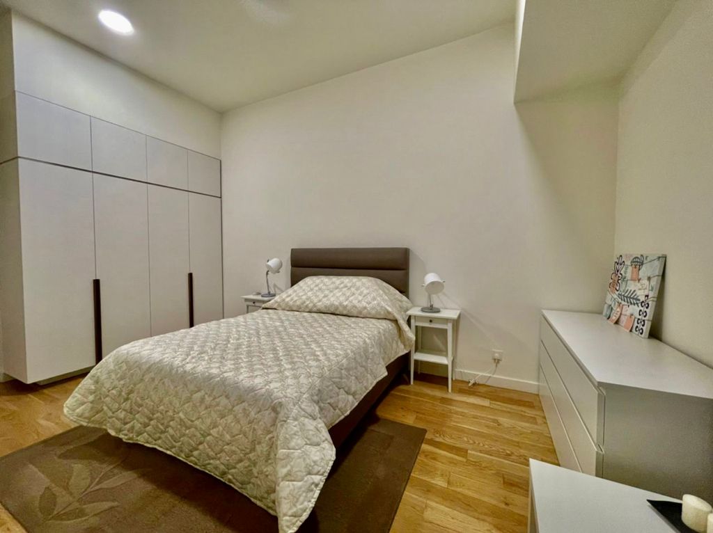 TSR three bed balcony - photo 10