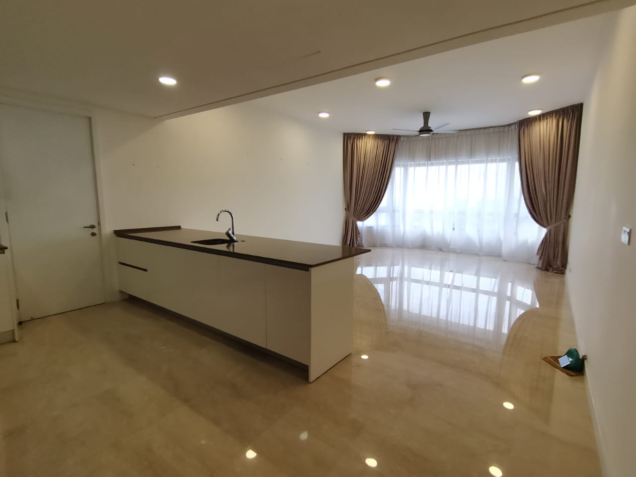 two bed balcony - photo 1