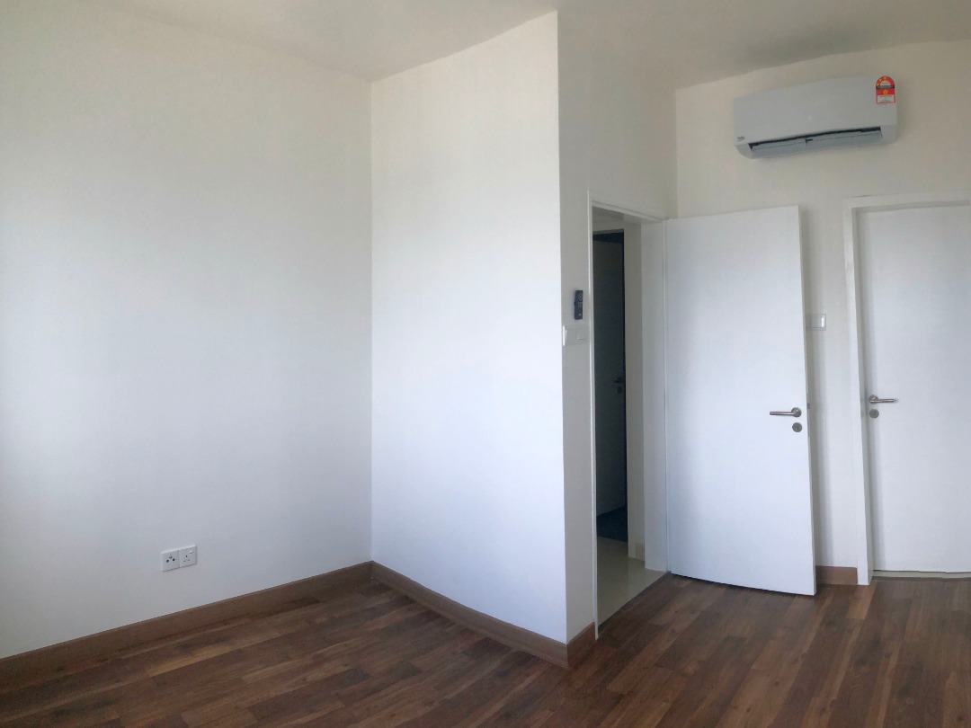 Sentul Point 3bed empty - photo 5