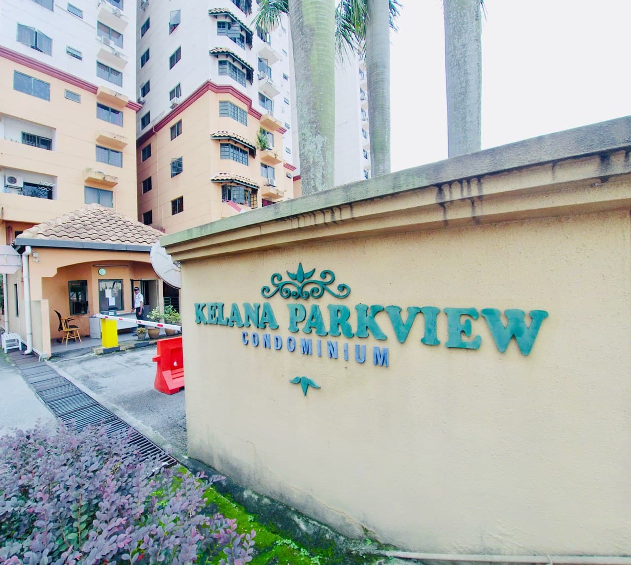 Kelana Parkview Condominium - photo 2