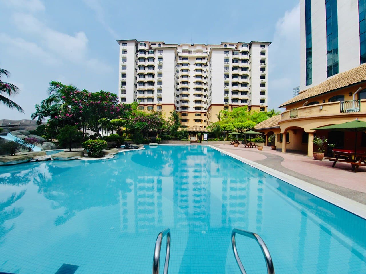 Kelana Parkview Condominium - photo 3