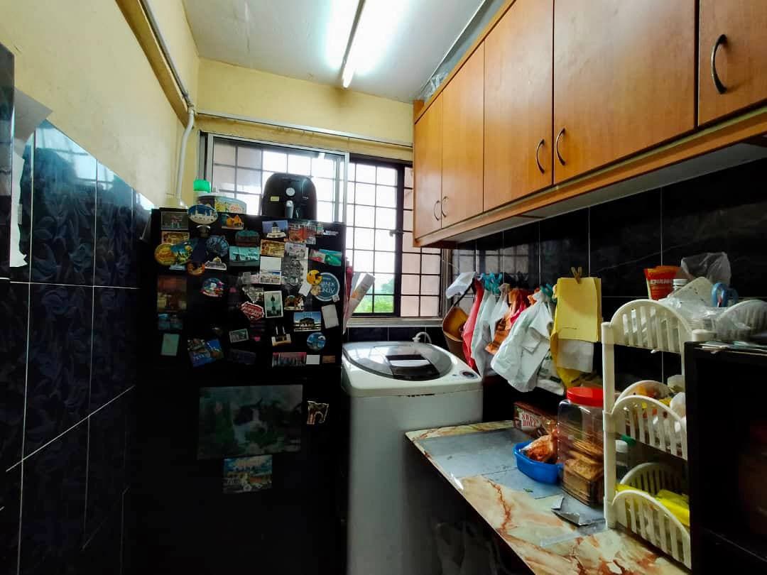 Apartment Putra Damai - photo 9