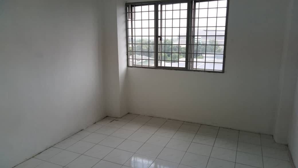 Flat Taman Bunga Negara - photo 3