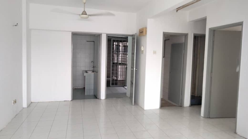 Flat Taman Bunga Negara - photo 4