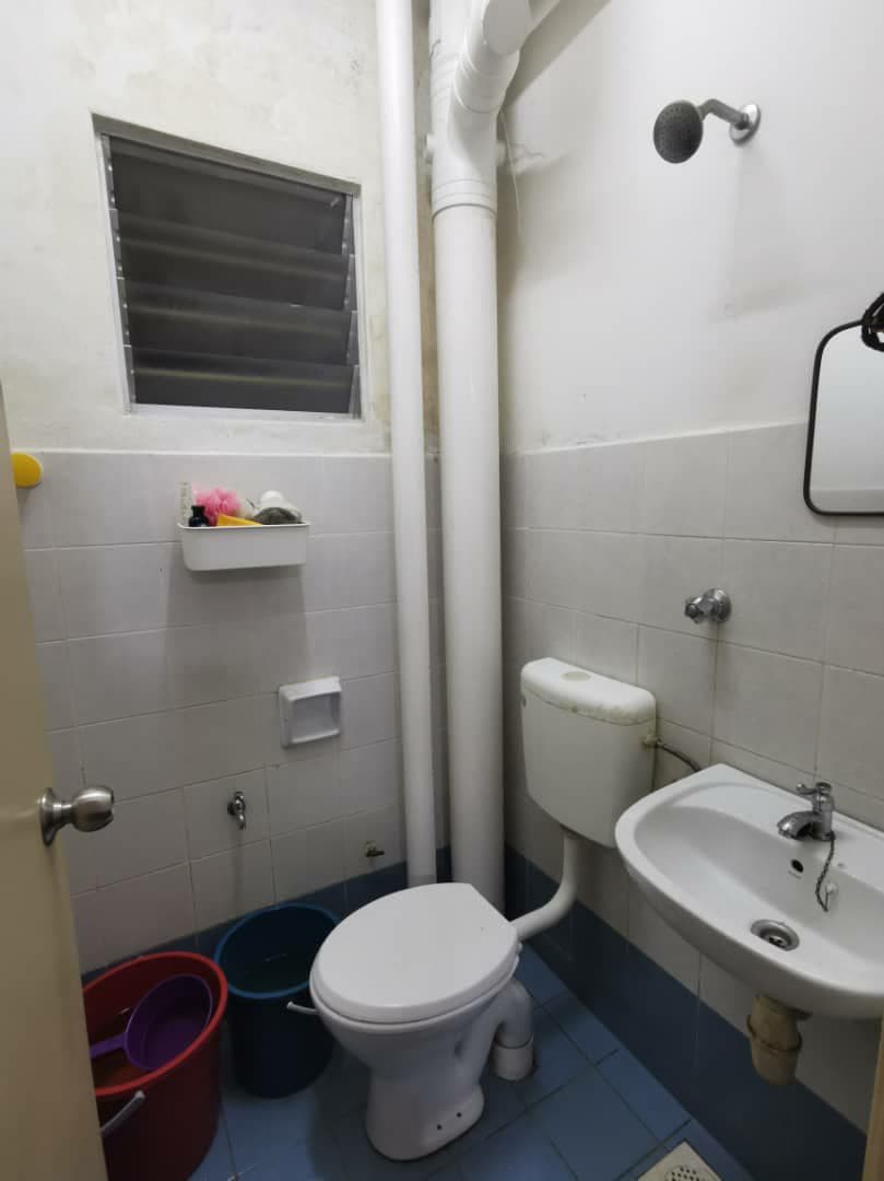 Apartment Kompleks Suria Kinrara, Puchong - photo 2