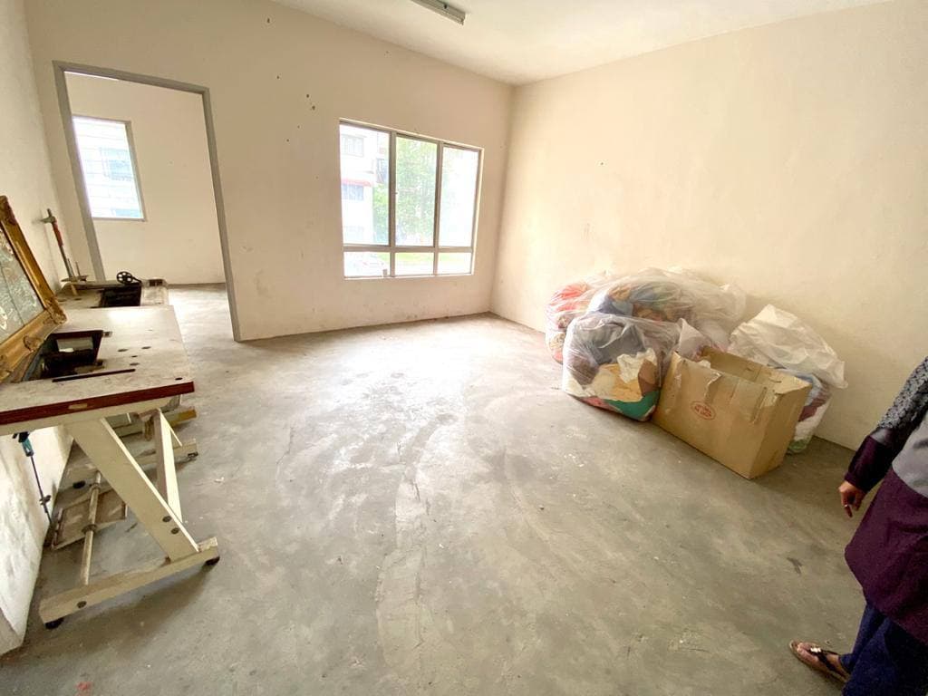 Oakwood Court Apartment