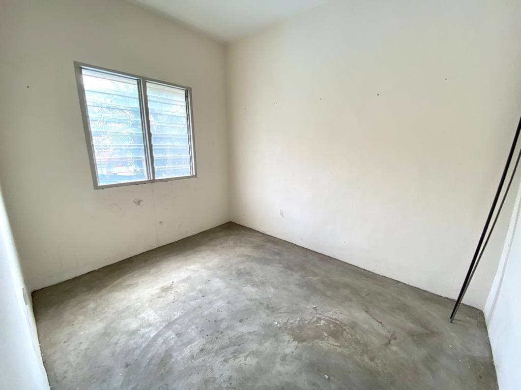 Oakwood Court Apartment - photo 4